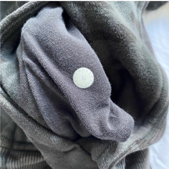 Lululemo scuba hoodie - Picture 2 of 3